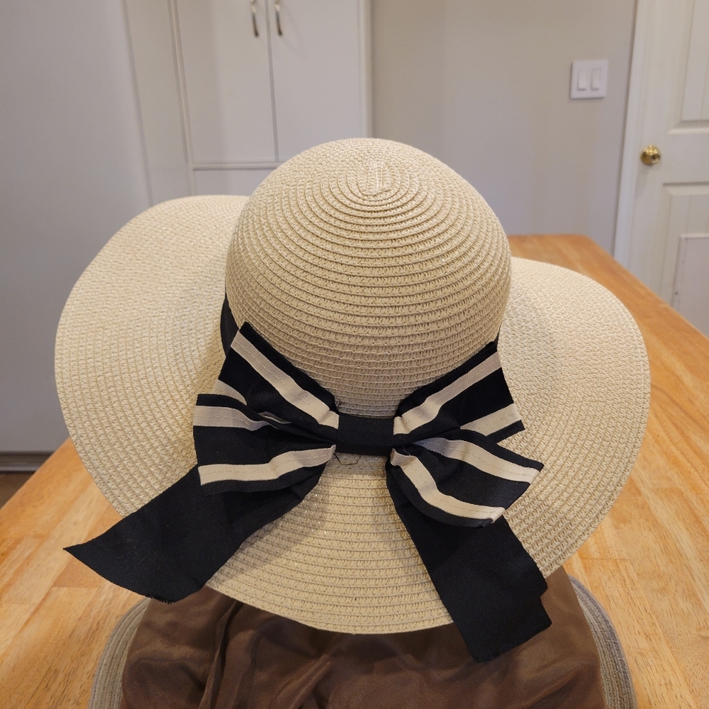 🎀EUC~ MAJOR BRAND Elegant Cream Sun Hat with Black Bow